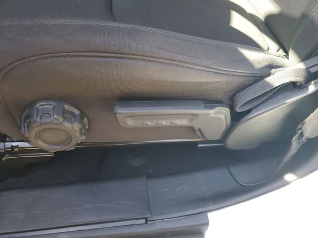 Used 2021 White Jeep Sport image 7