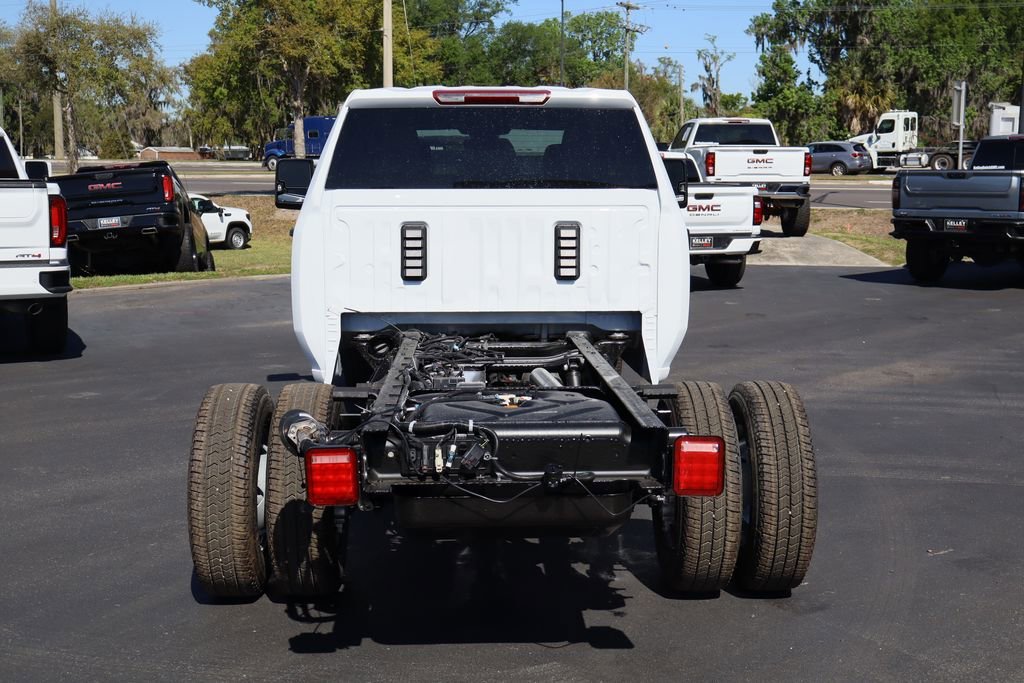 2026 GMC Sierra 3500HD Pro - Photo 6