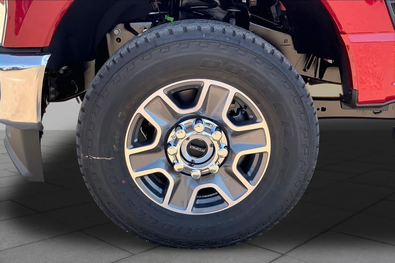 New 2026 Ruby Red Metallic Tinted Clearcoat Ford F-250® Lariat® image 11