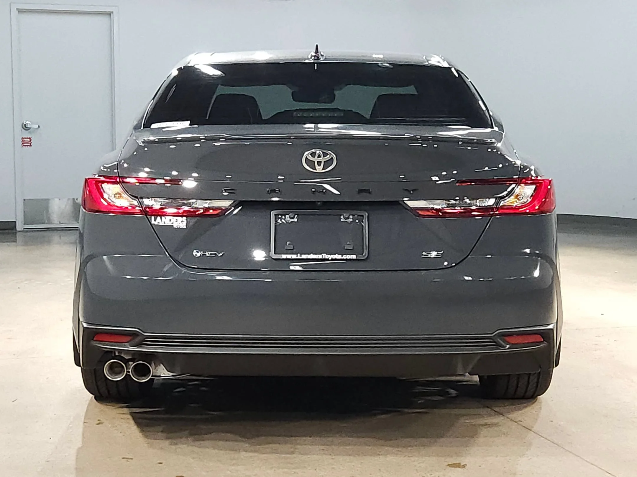 2026 Toyota Camry SE - Photo 12