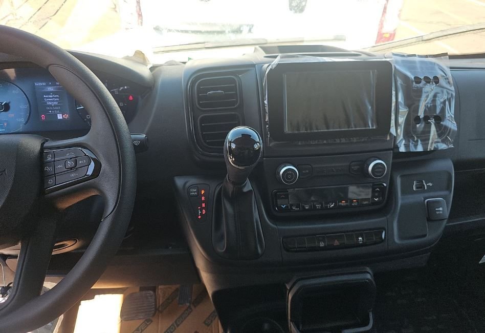 Used 2025 White Ram Low Roof image 9