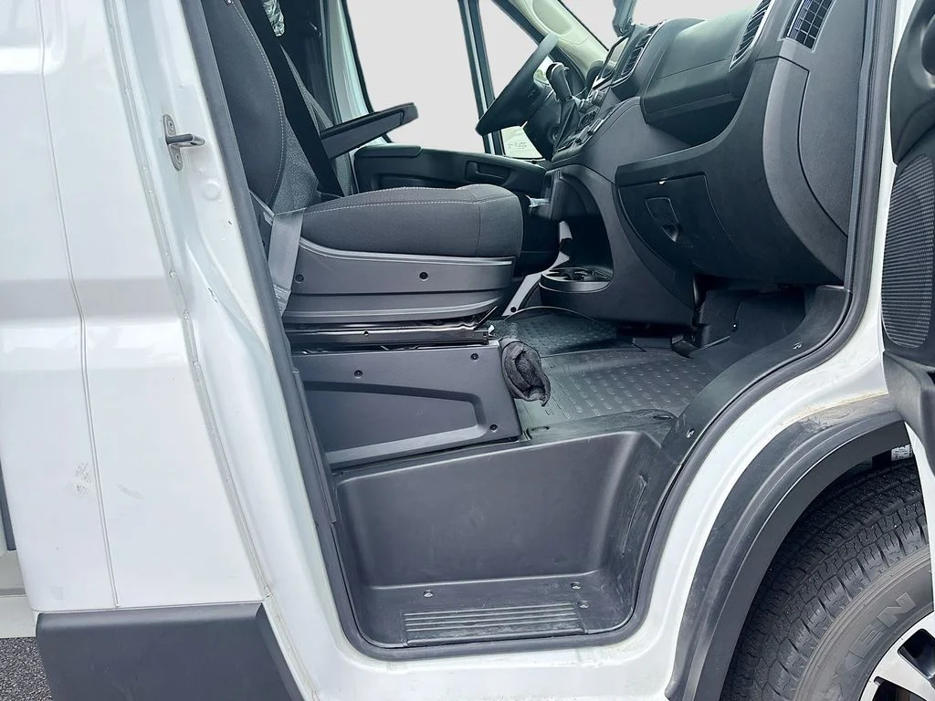 Used 2024 White Ram 14