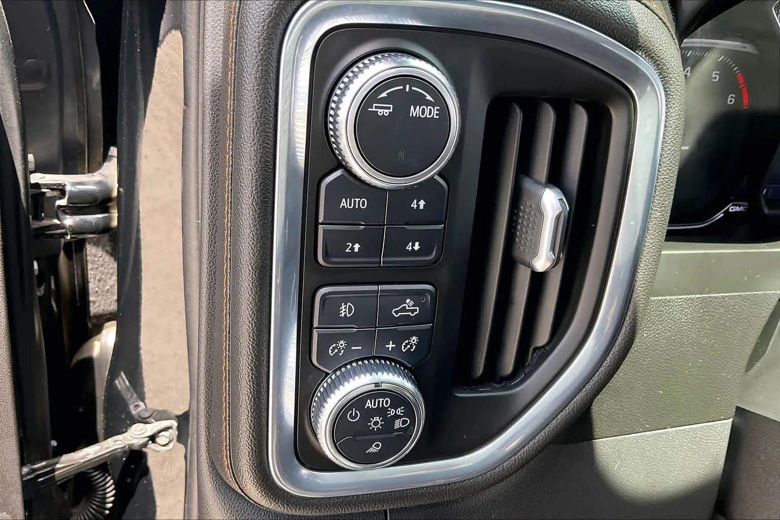 Used 2021 Onyx Black GMC AT4 image 14