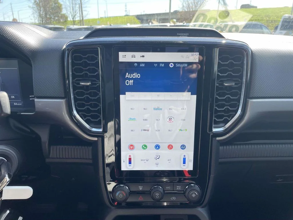 New 2026 Oxford White Ford XLT image 20