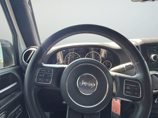 Used 2017 White Jeep Unlimited Sahara image 34