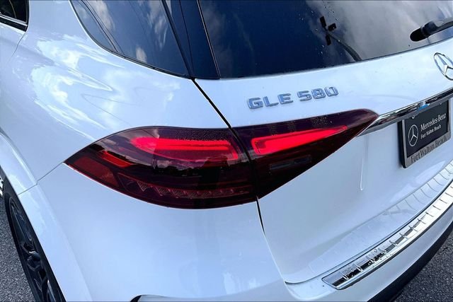 New 2026 Polar White Mercedes-Benz GLE 580 image 14