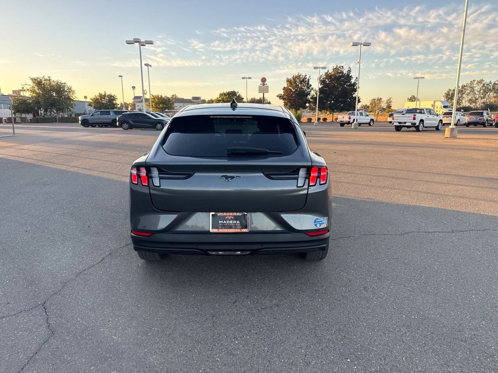 Used 2021 Gray Ford Select image 6