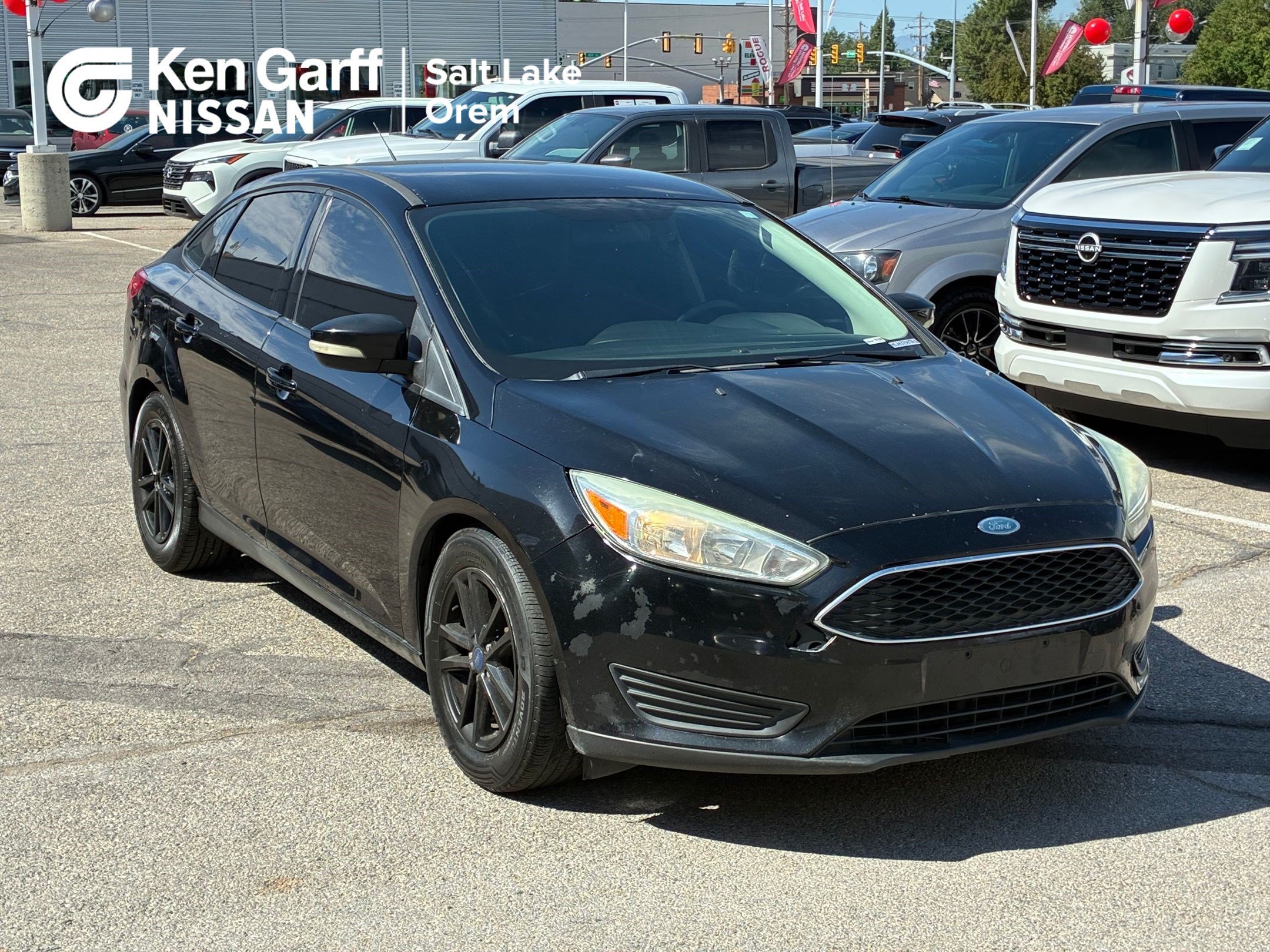 2017 Ford Focus Sedan SE's photo