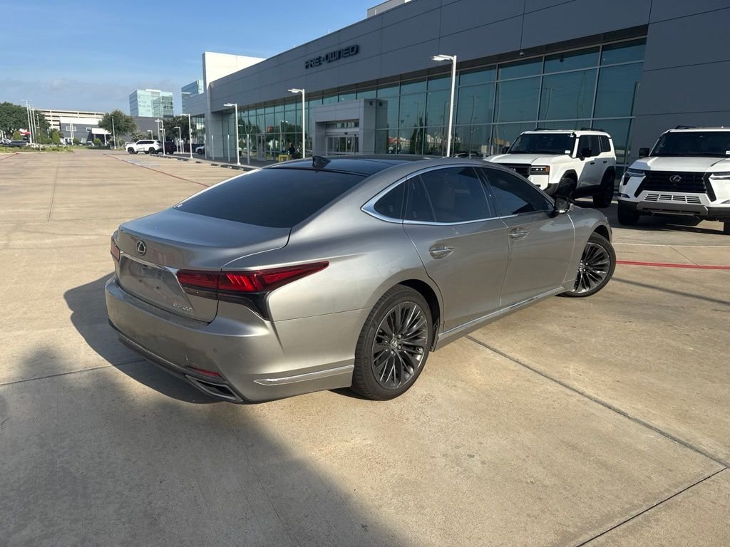 Used 2022 Silver Lexus 500 Base image 2