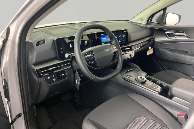 New 2027 Wolf Gray Kia S image 8