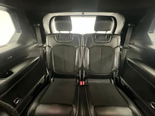 Used 2023 Gray Jeep Altitude image 8