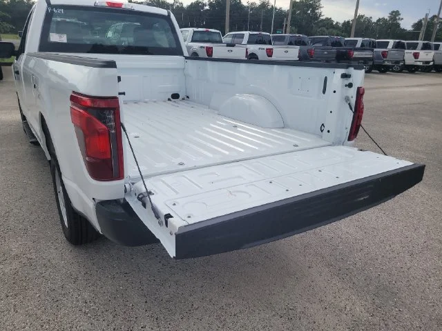 New 2026 Oxford White Ford XL image 10