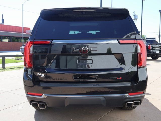 2026 GMC Yukon AT4 - Photo 4