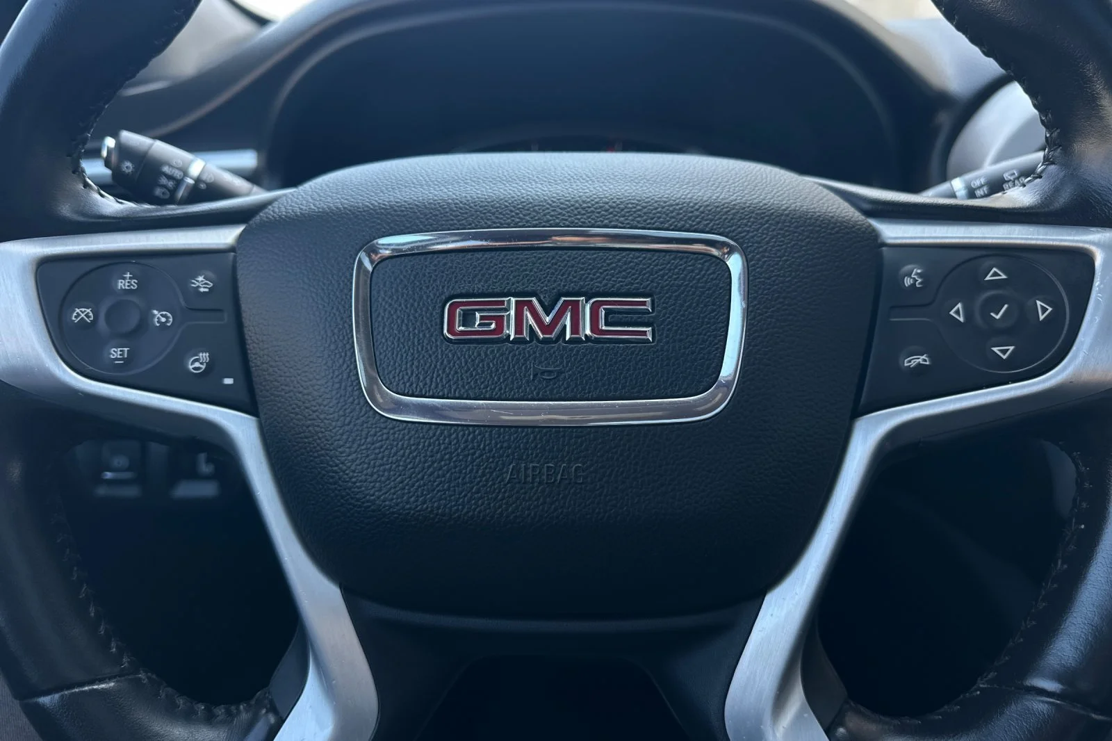 Used 2021 Black GMC SLT image 24