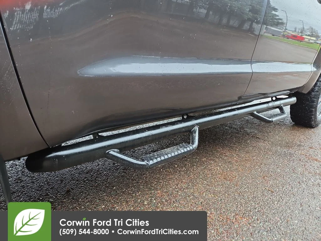 Used 2018 Magnetic Gray Metallic Toyota Platinum image 9
