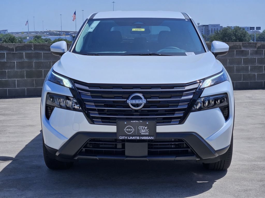 New 2026 Everest White Pearl TriCoat Nissan SV image 2