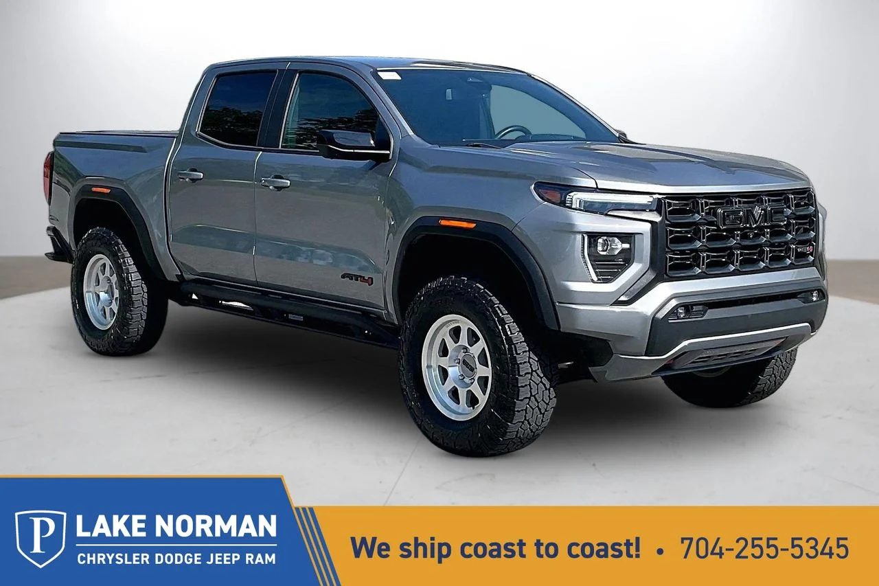 2023 GMC Canyon 4WD AT4 Crew Cab Short Box's photo
