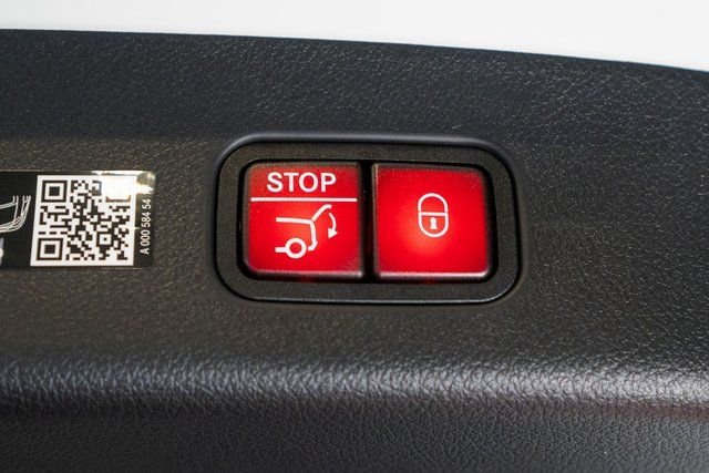 Used 2026 White Mercedes-Benz GLC 300 image 34