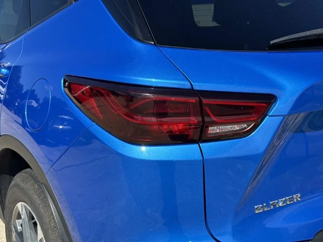 Used 2025 Blue Chevrolet LT image 10