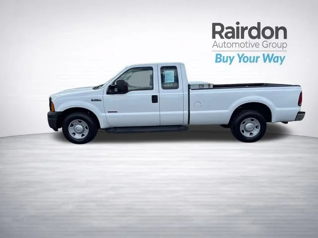 Used 2007 Oxford White Clearcoat Ford XL image 4