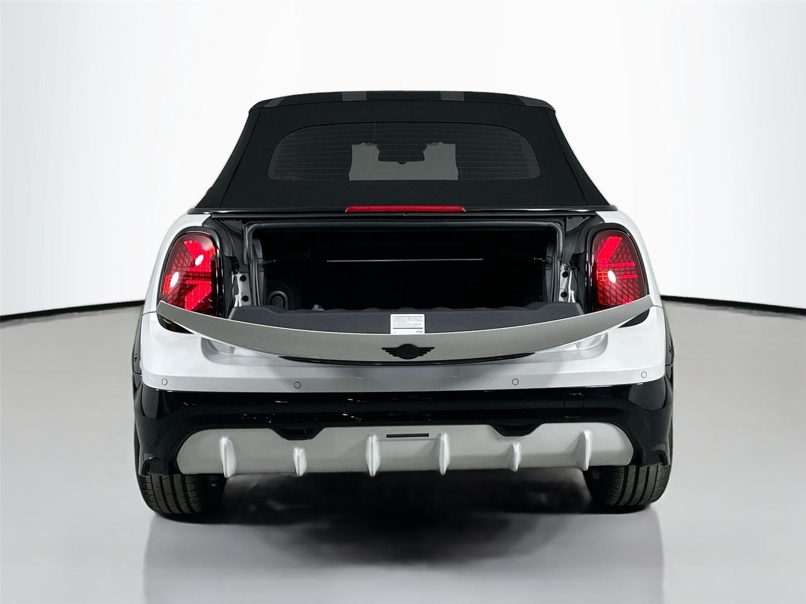 New 2026 Nanuq White Metallic MINI Cooper S image 24