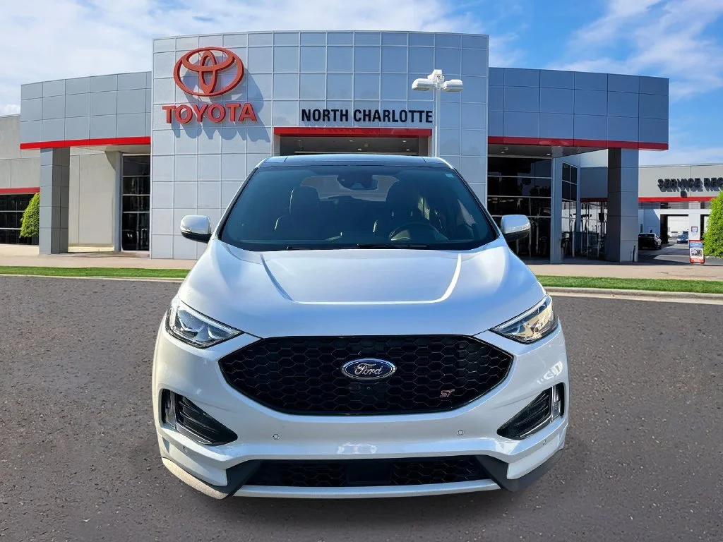 Used 2022 White Ford ST image 2
