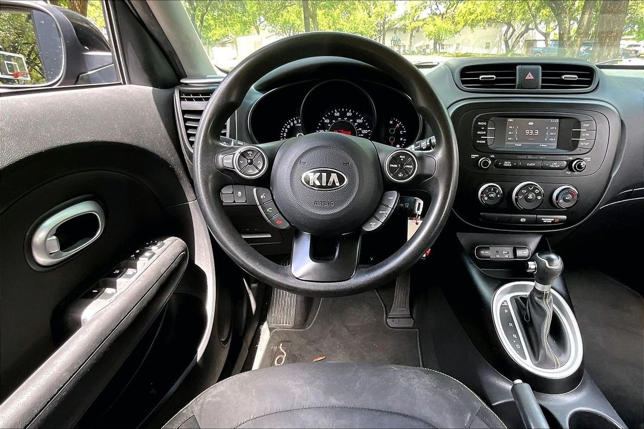 Used 2016 Black Kia Plus image 8