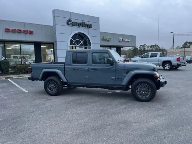 New 2026 Anvil Clearcoat Jeep Sport S image 2