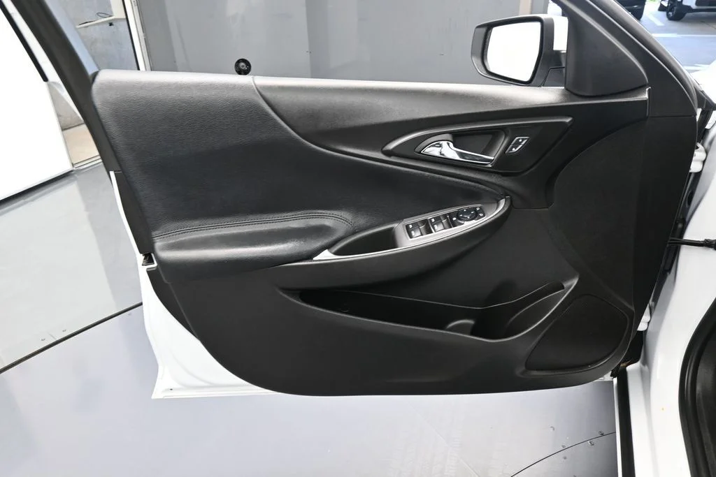 Used 2024 Summit White Chevrolet RS image 12