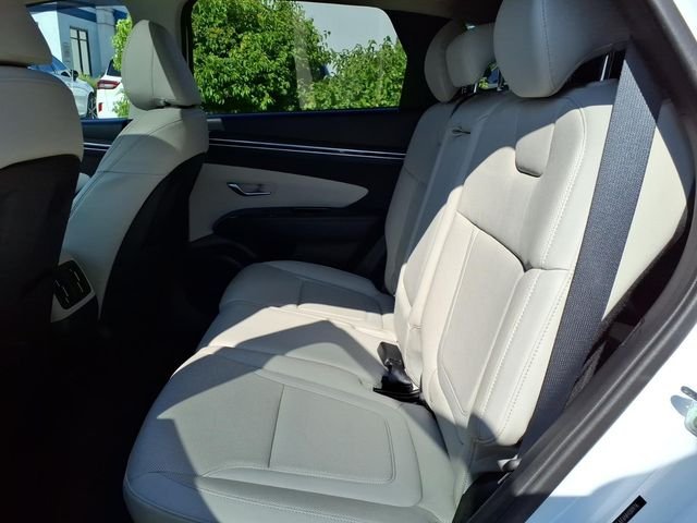 Used 2022 Quartz White Hyundai SEL image 13