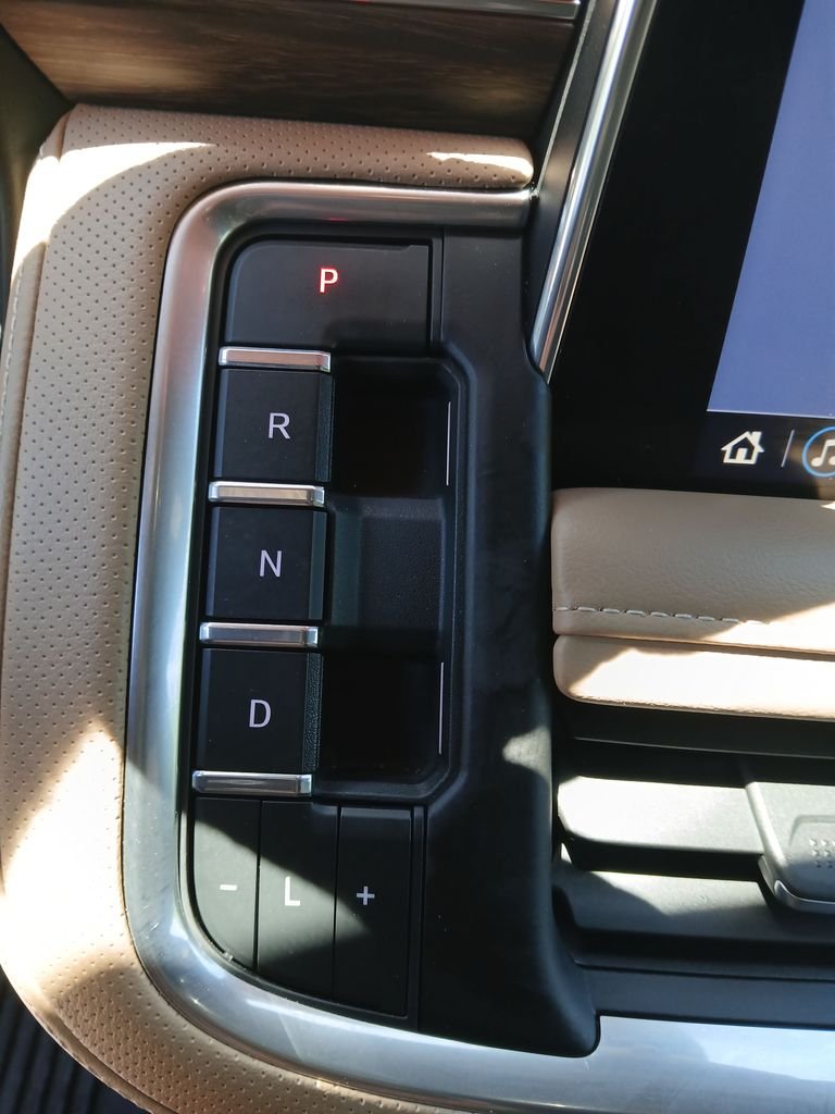 Used 2021 White Chevrolet Premier image 44