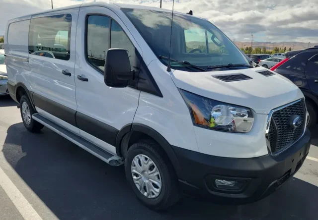 Used 2025 Oxford White Ford Base image 14