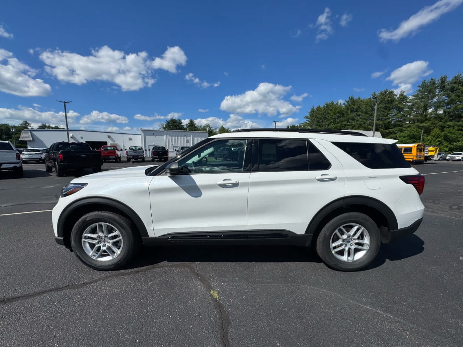 New 2026 Star White Metallic Tri-Coat Ford Active w/200A Pkg image 2