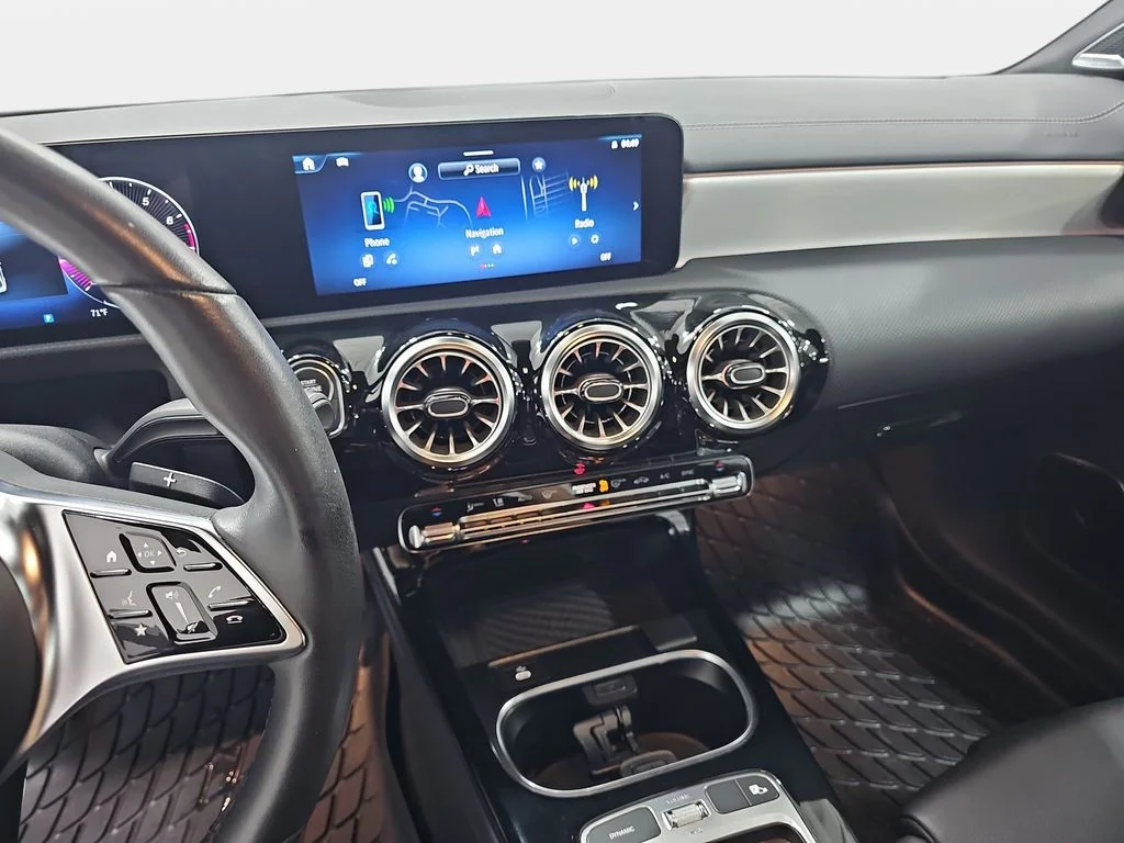 Used 2024  Mercedes-Benz CLA 250 image 22