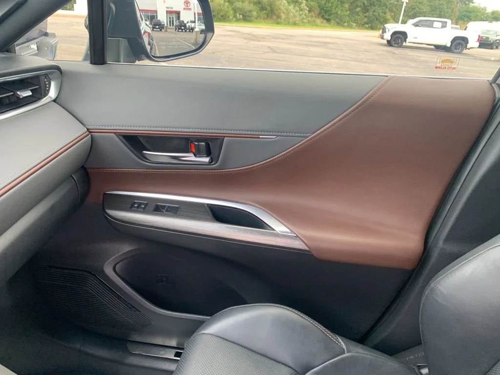 Used 2021 Black Toyota XLE image 20