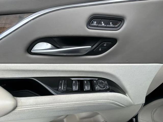 Used 2024 Black Cadillac Sport Platinum image 13