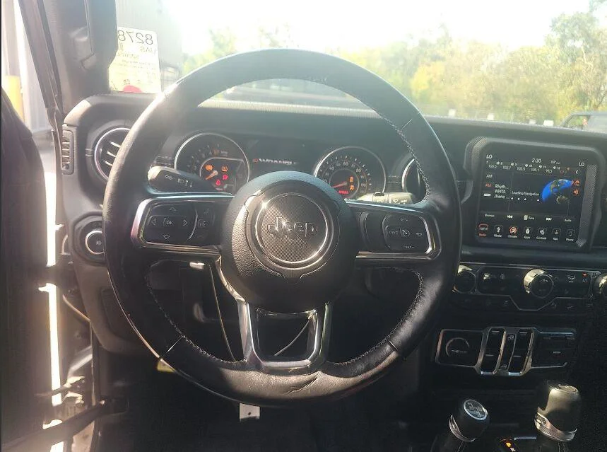 Used 2019 Granite Crystal Metallic Clearcoat Jeep Moab image 9