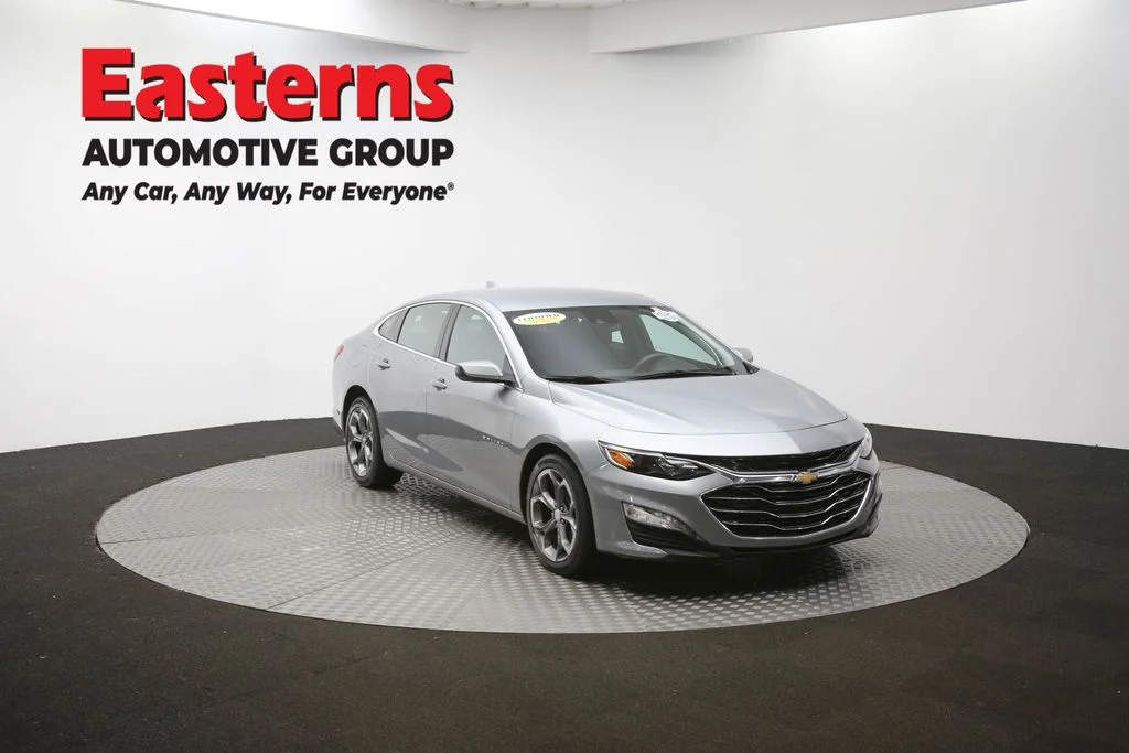 Used 2024 Silver Nissan 2.5 SV image 47