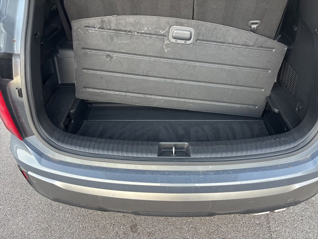 Used 2025 Silver Kia S image 51