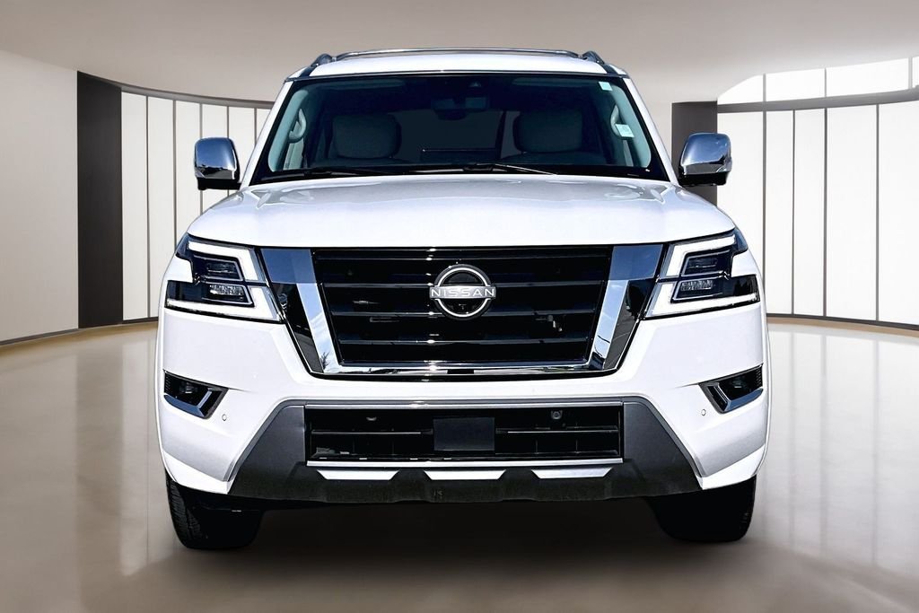 Used 2021 White Nissan Platinum image 3