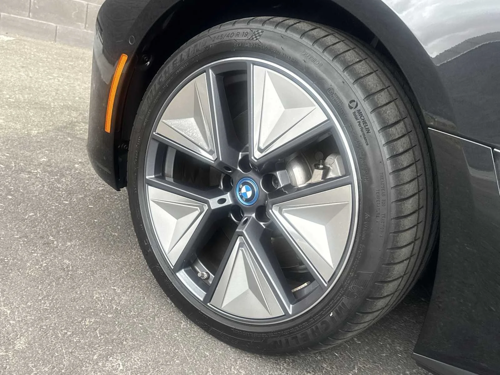 Used 2023 Black Sapphire Metallic BMW eDrive35 image 12
