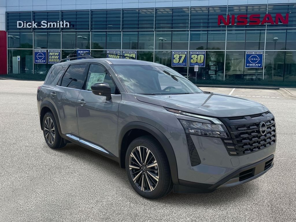 2026 Nissan Pathfinder Platinum 2WD's photo