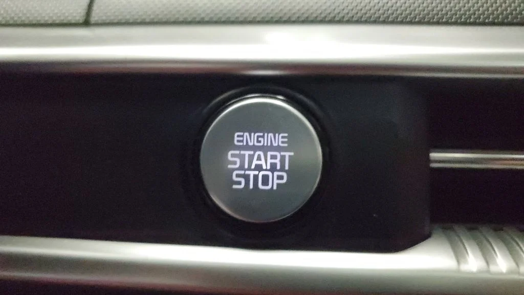 Used 2022 White Kia GT-Line image 28