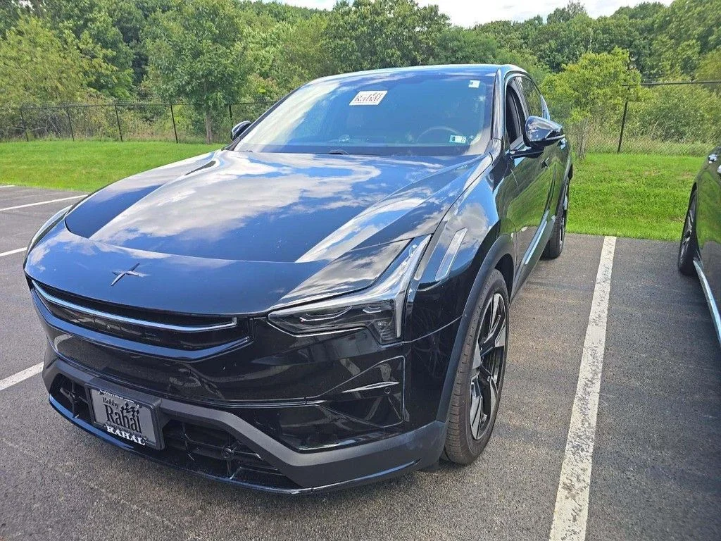 Used 2025 Space Metallic Polestar  image 1