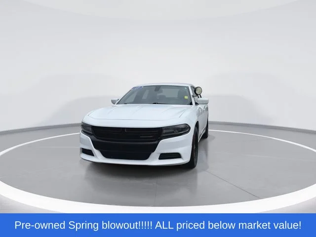 Used 2017 White Dodge Police image 3