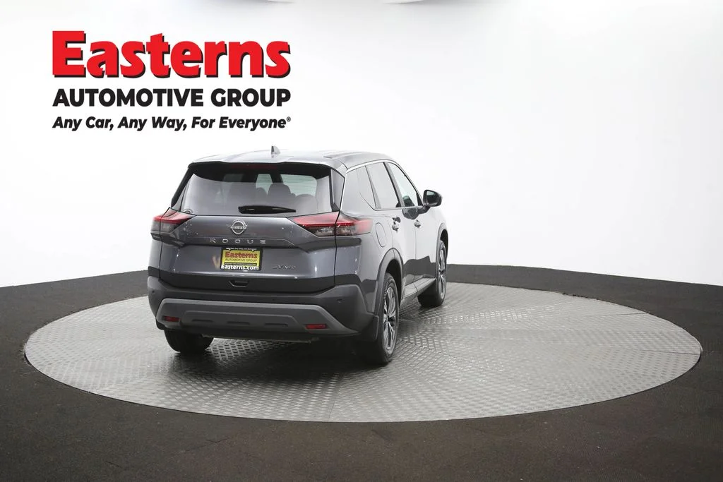 Used 2023 Gray Nissan SV image 33