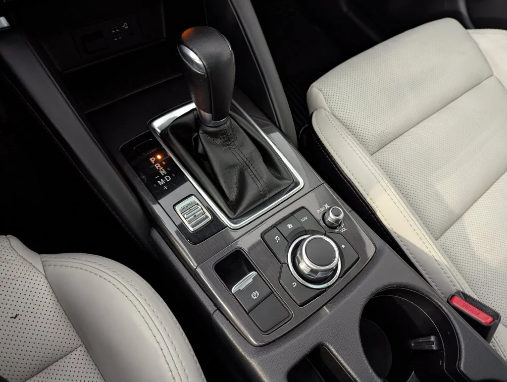 Used 2016 Silver Mazda Grand Touring AWD w/ Technology Pkg image 76