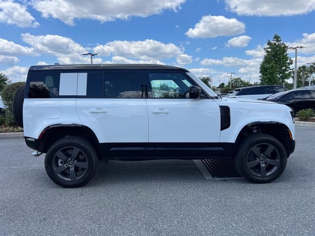 Used 2025  Land Rover X-Dynamic SE image 6