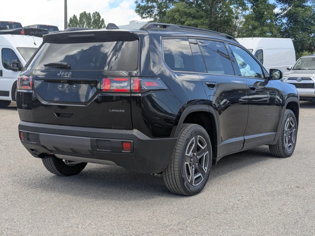 New 2026 Black Jeep Laredo - - 4x4 - 1.6L Turbo Hybrid - Adaptive Cruise - Blind Spot Detection & More! image 8