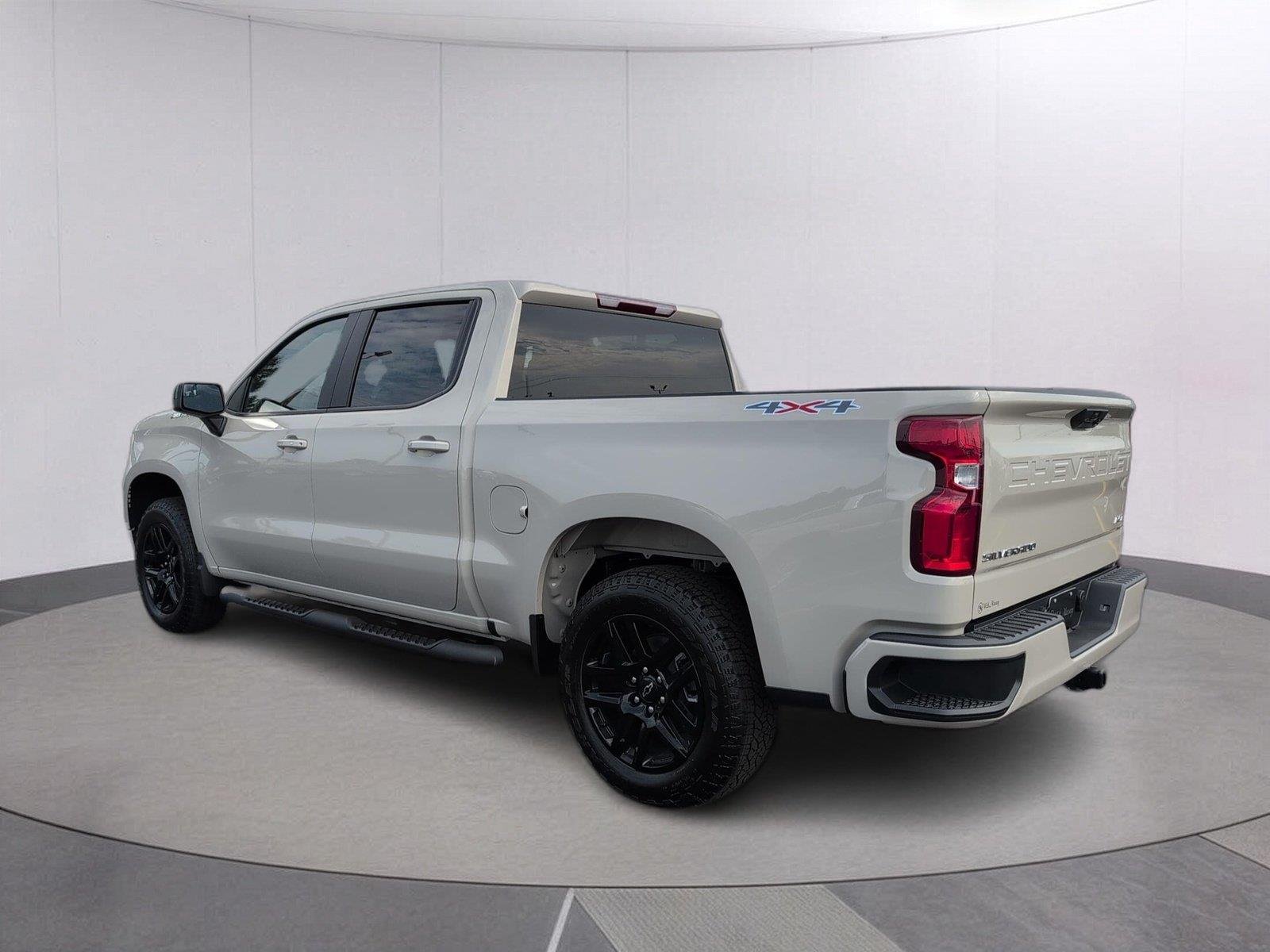 New 2026 White Sands Chevrolet RST image 5